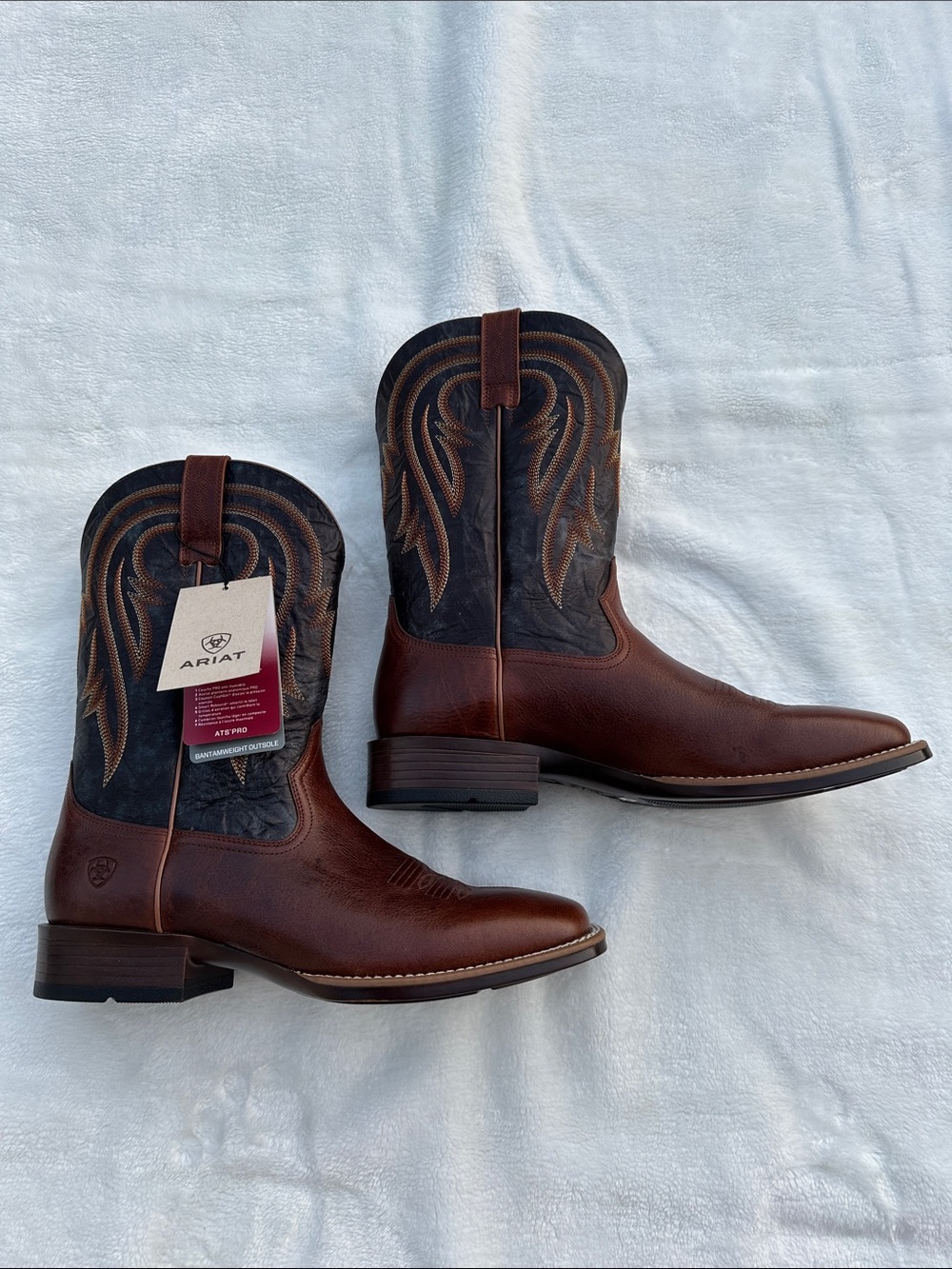 ARIAT Men’s Brown Leather Western Boots Dark Navy Embroidered Shaft Sz 13D NWT - Picture 4 of 15